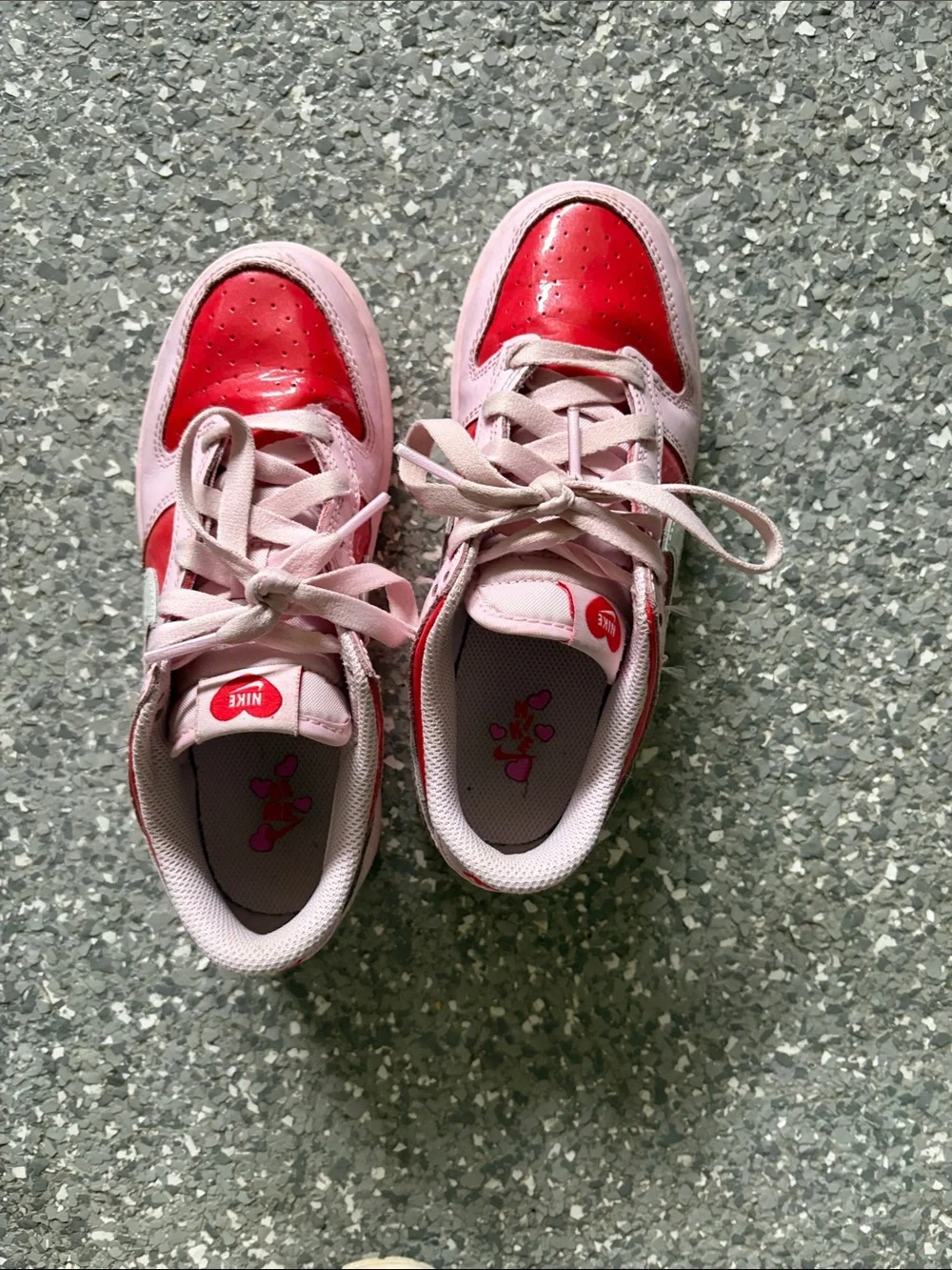 Girls 2Y Nike Low-Top Sneakers in Pink, Red & White
